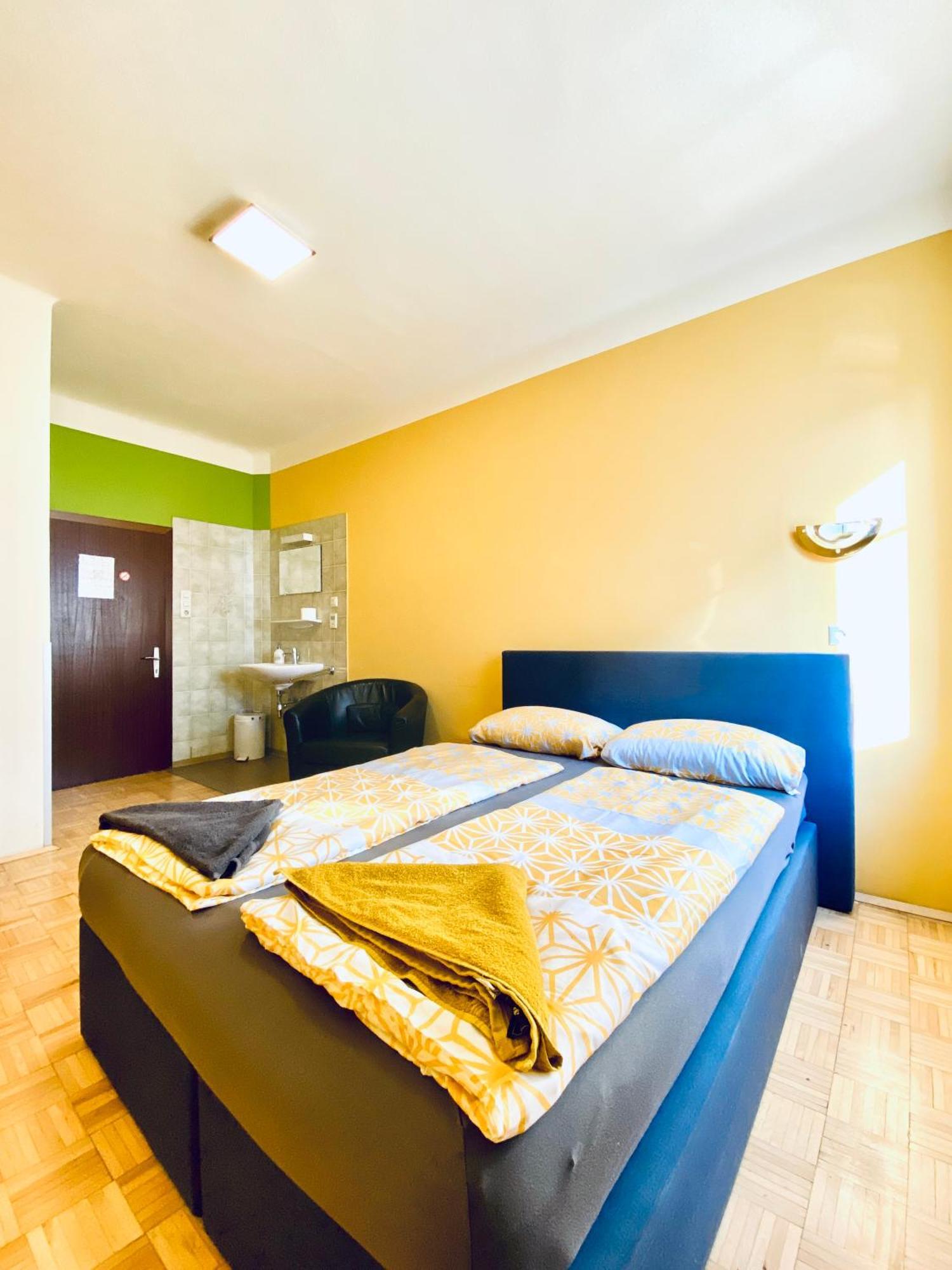 Affordable Central Rooms, 10-Min To Lugner City Vienna Luaran gambar
