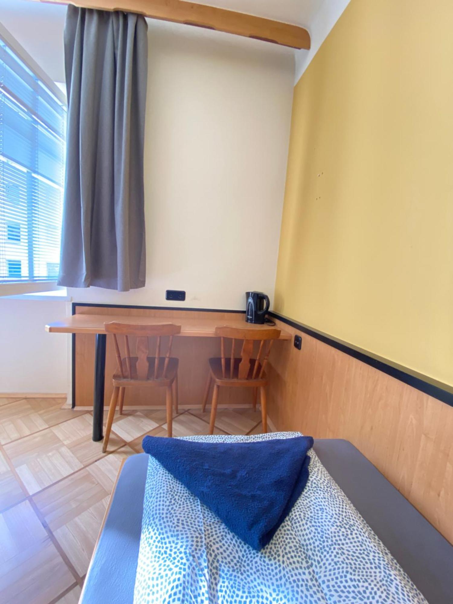 Affordable Central Rooms, 10-Min To Lugner City Vienna Luaran gambar